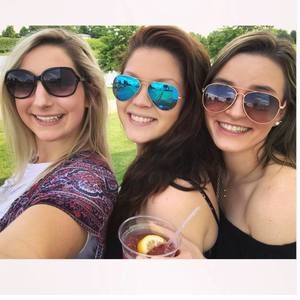 Meet your Posher, Emma